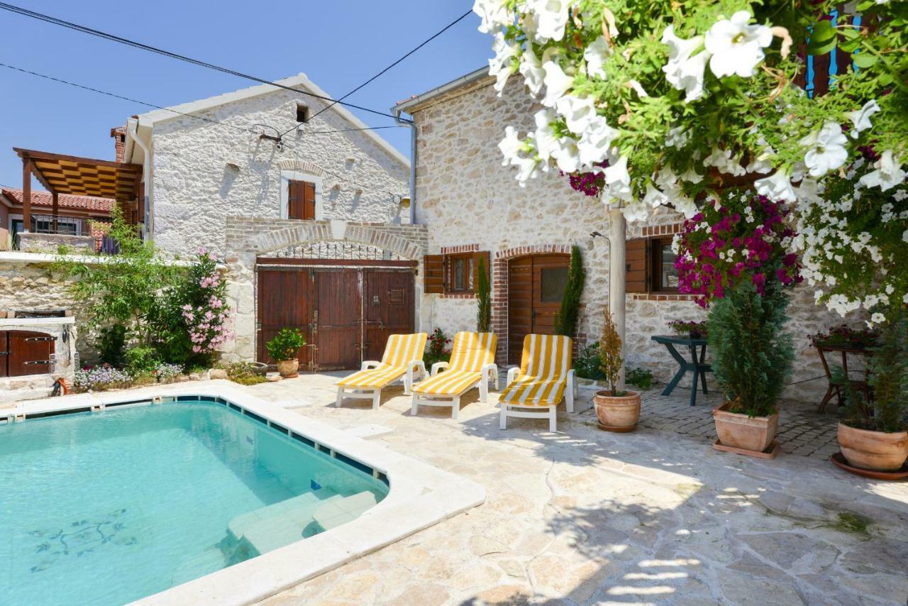 Studios Villa Romantica Zadar Exterior photo